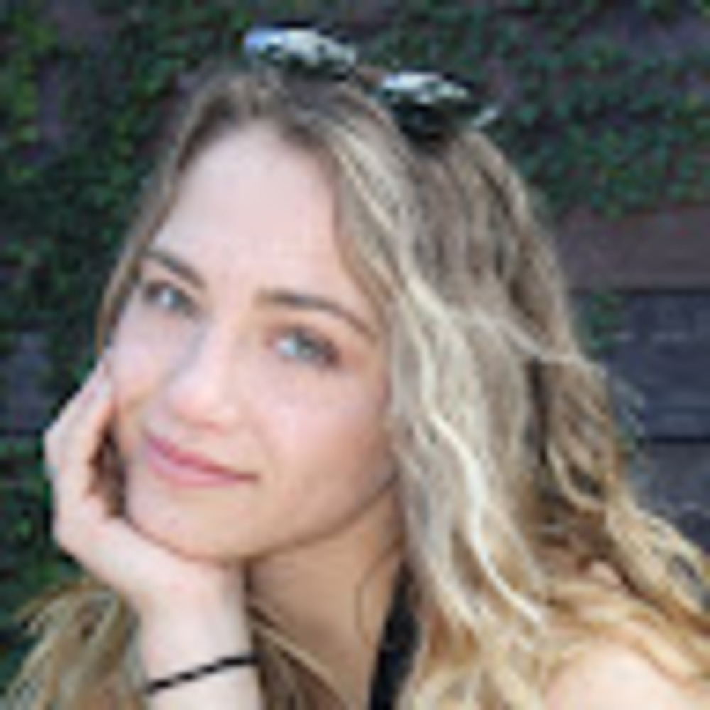 Meet your Posher, Francesca